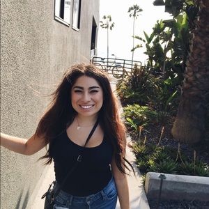 Meet your Posher, Abby